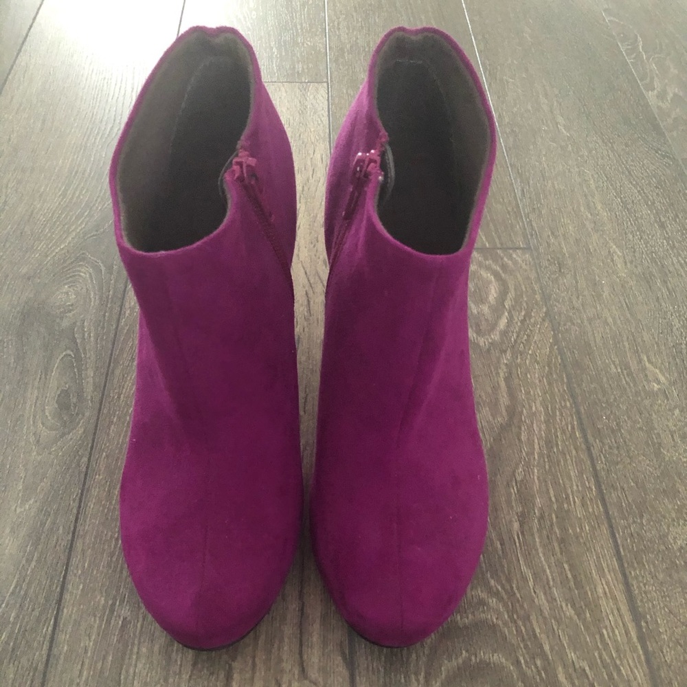 Pink/purple ankle boot. - Picture 2 of 2